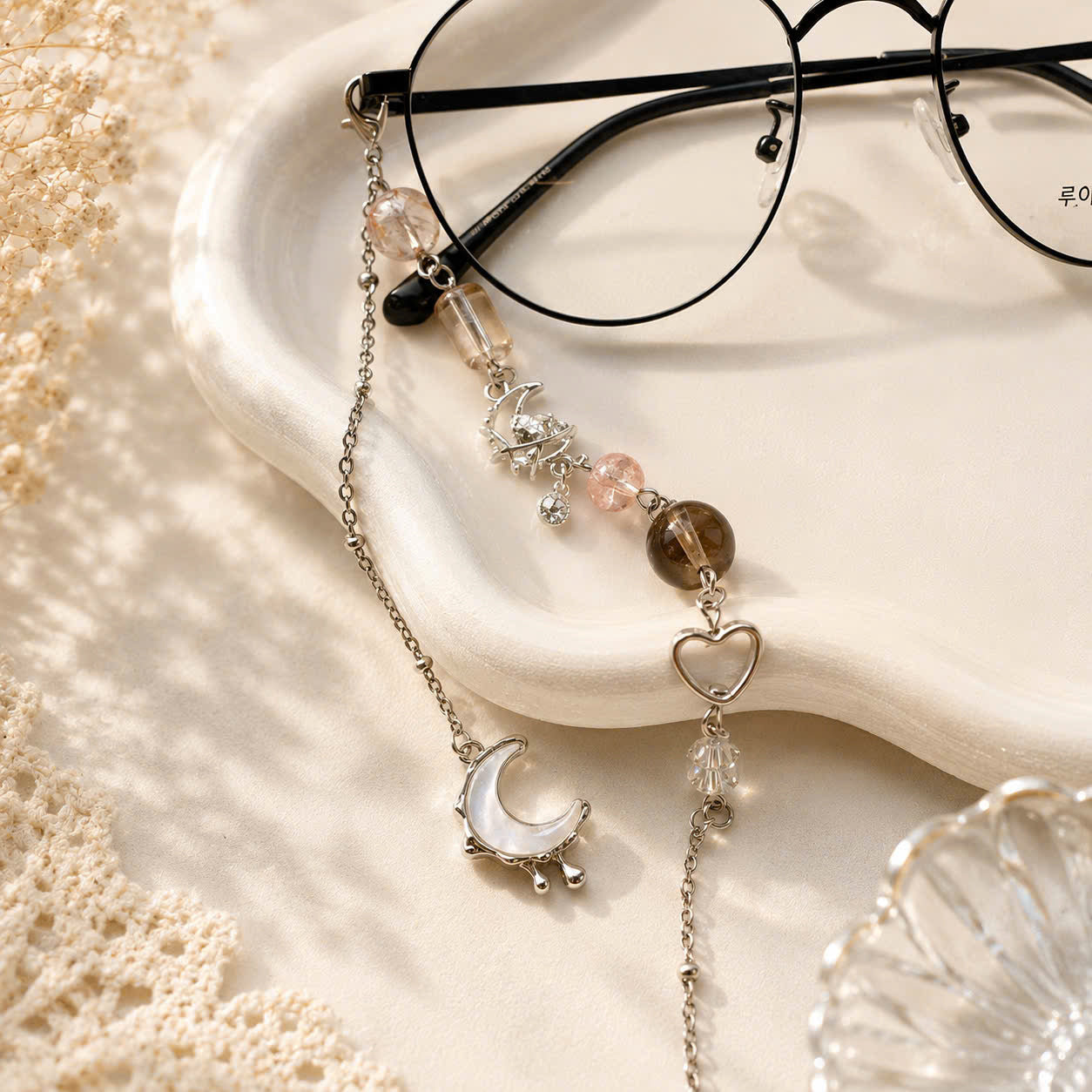 Celestal Moon Glasses Chain